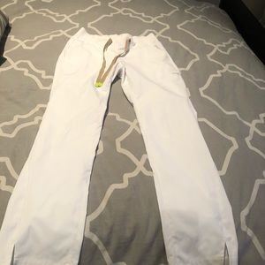 Medelita white xxs  scrub bottom